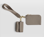 BOUTIQUE POUCH WRISTLET – Image 2
